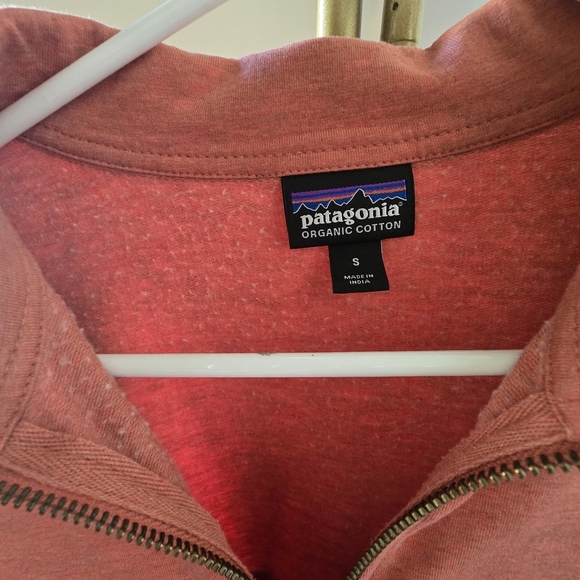 Patagonia Women's Sweater in Coral Pink - Picture 9 of 10